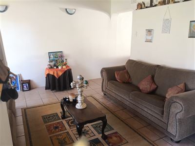 To Let 3 Bedroom Property for Rent in Bothasrus Eastern Cape